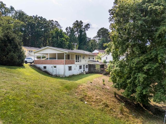 12 Marquis Drive, Huntington, WV 25705