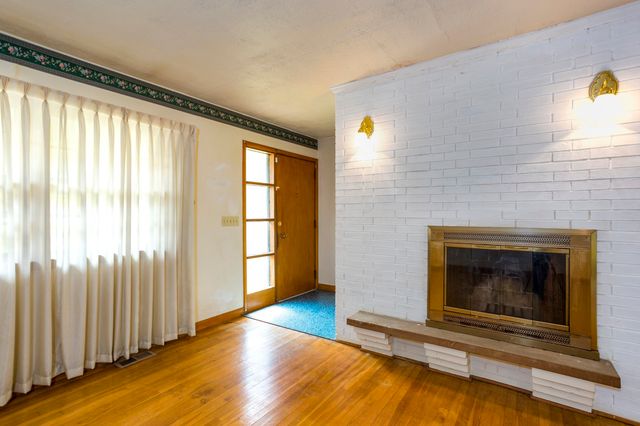 12 Marquis Drive, Huntington, WV 25705