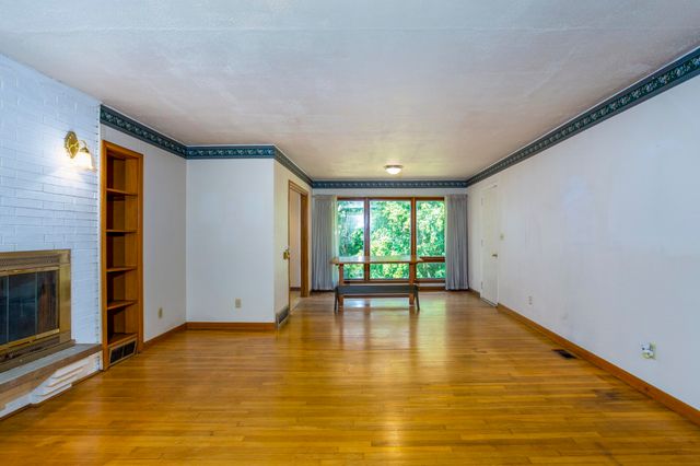 12 Marquis Drive, Huntington, WV 25705