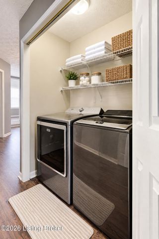 6514 Bridleview Cir, Louisville, KY 40228