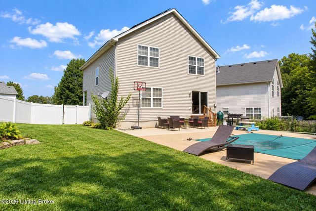 6514 Bridleview Cir, Louisville, KY 40228