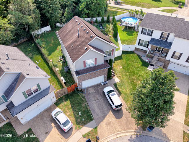 6514 Bridleview Cir, Louisville, KY 40228
