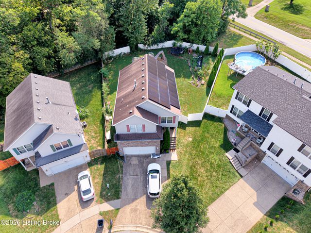 6514 Bridleview Cir, Louisville, KY 40228