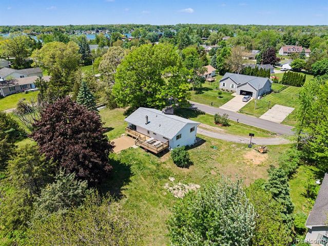 119 Diversy Drive, Brooklyn, MI 49230
