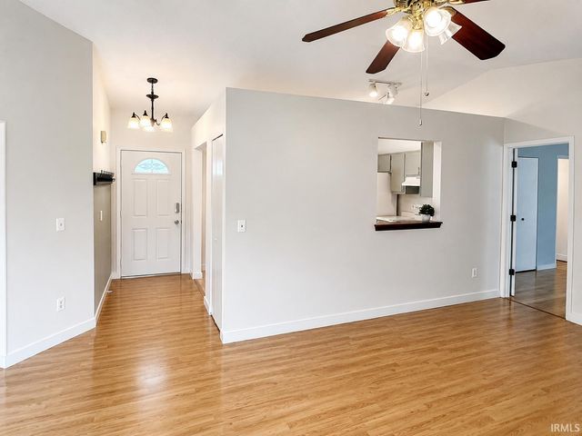 927 May Place, Fort Wayne, IN 46825