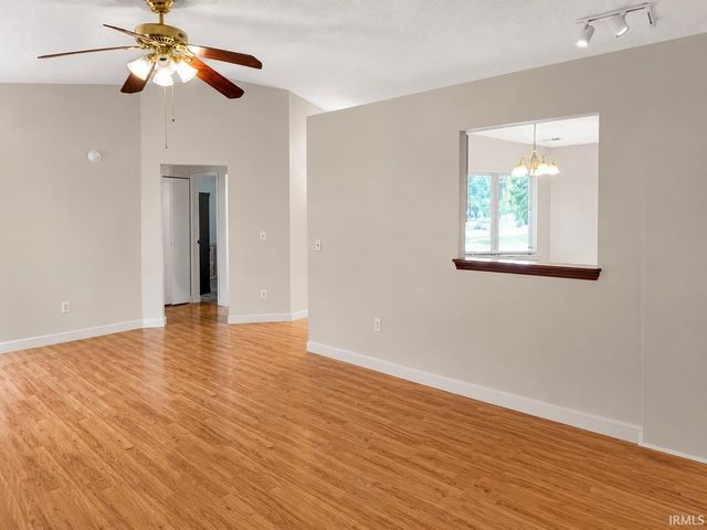 927 May Place, Fort Wayne, IN 46825