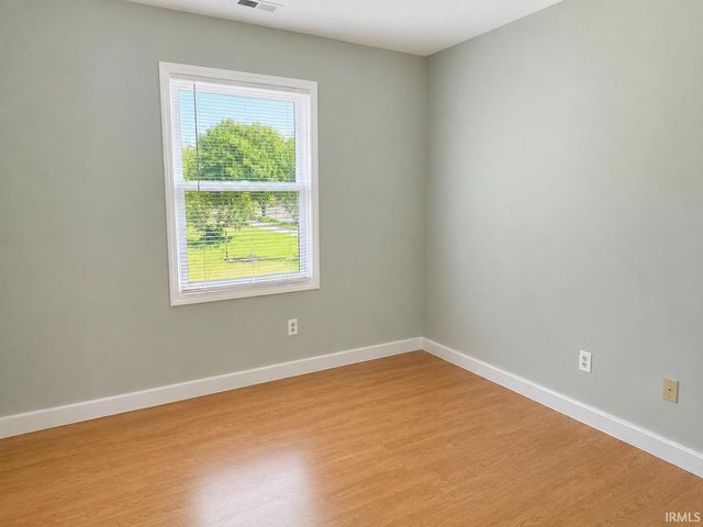 927 May Place, Fort Wayne, IN 46825