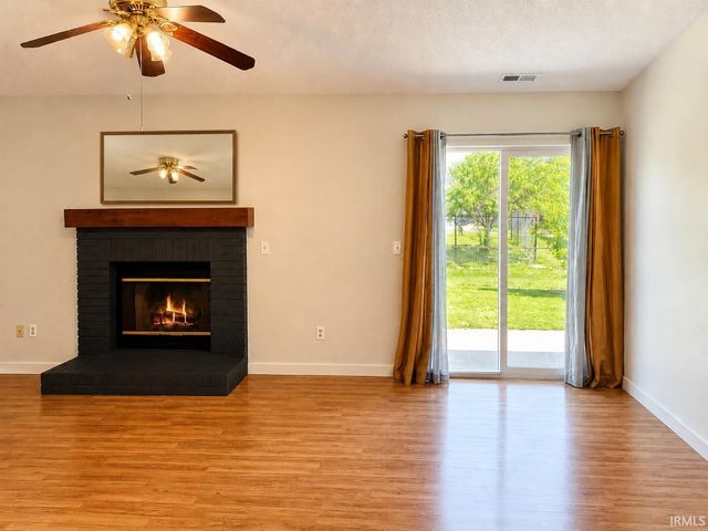 927 May Place, Fort Wayne, IN 46825