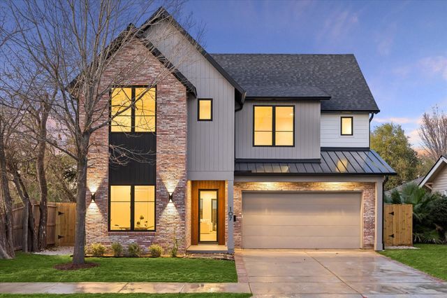 107 E 24th Street, Houston, TX 77008