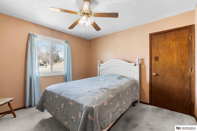 2801 Lloyd Street, Bellevue, NE 68005