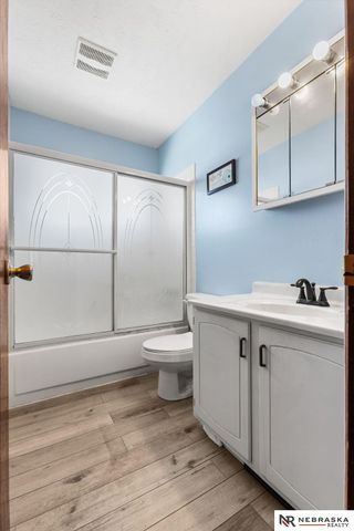 2801 Lloyd Street, Bellevue, NE 68005