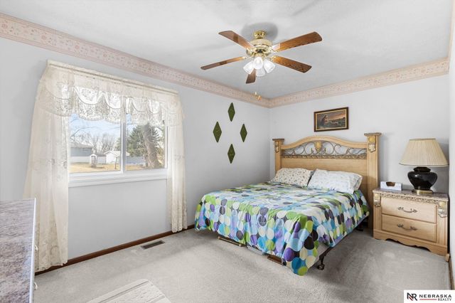 2801 Lloyd Street, Bellevue, NE 68005