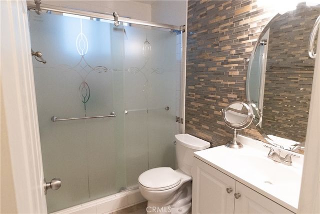 37630 12th Street E, Palmdale, CA 93550