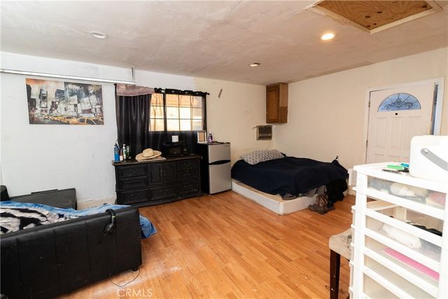 37630 12th Street E, Palmdale, CA 93550