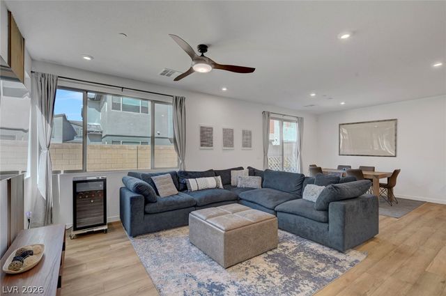 2671 Kindswood Street, Henderson, NV 89044