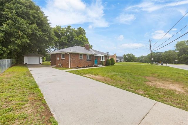 378 Highway 81, Loganville, GA 30054
