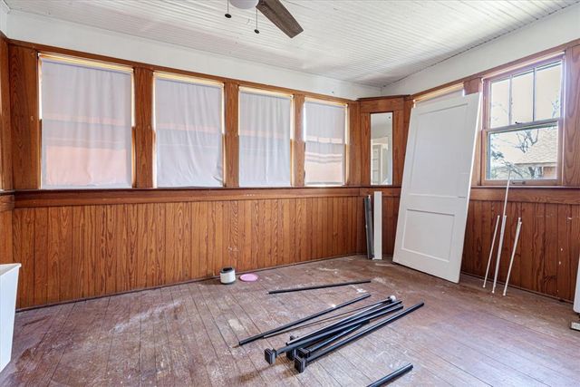 307 E Beaver Street, Anderson, MO 64831