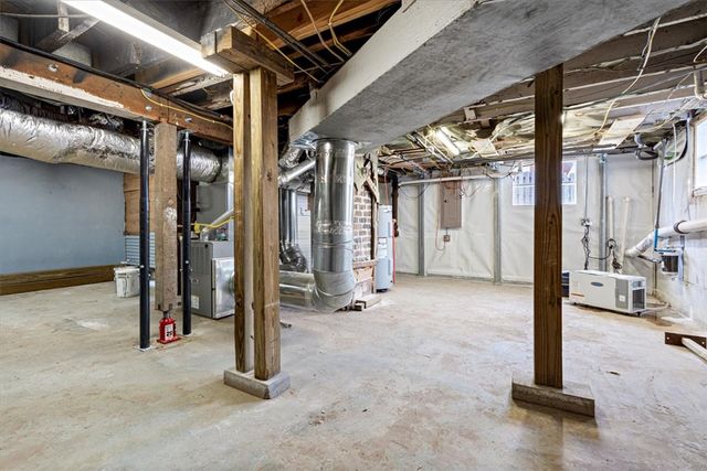 307 E Beaver Street, Anderson, MO 64831