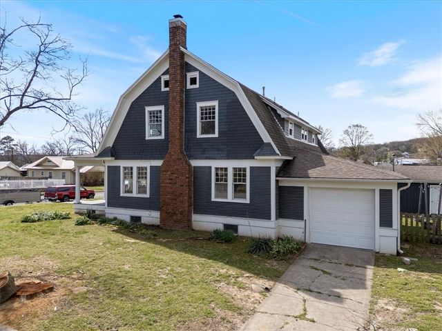 307 E Beaver Street, Anderson, MO 64831