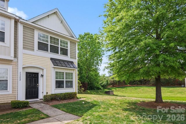 13504 Calloway Glen Drive, Charlotte, NC 28273