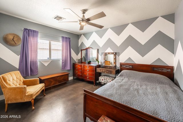 3113 W MARK Lane, Phoenix, AZ 85083