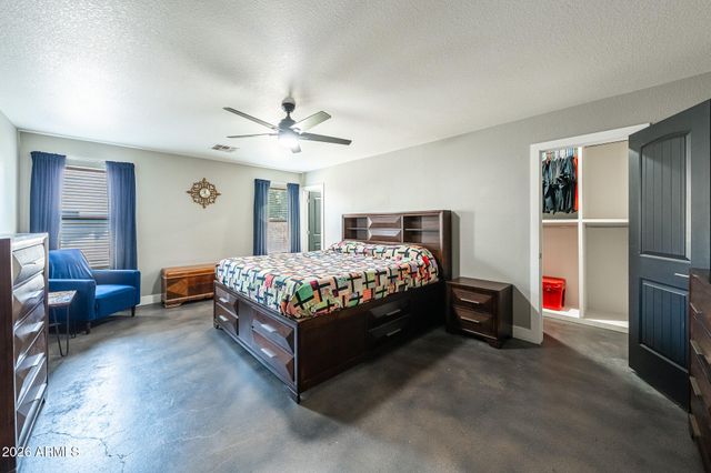 3113 W MARK Lane, Phoenix, AZ 85083
