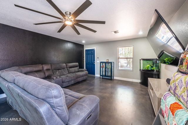 3113 W MARK Lane, Phoenix, AZ 85083