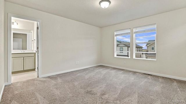 28449 E 8th Avenue, Watkins, CO 80137