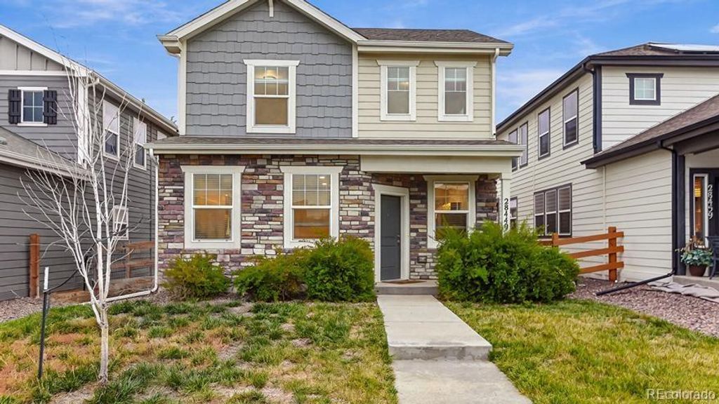 28449 E 8th Avenue, Watkins, CO 80137