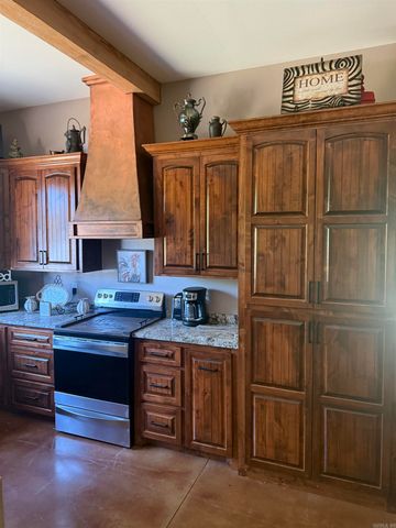 373 Collier Road, Lewisville, AR 71845
