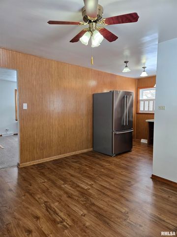 14 Hiel Drive, Bushnell, IL 61422