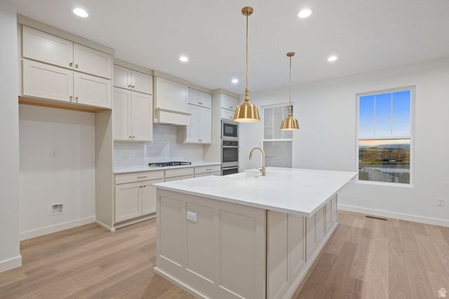 6611 W SOUTH JORDAN PKWY, South Jordan, UT 84009