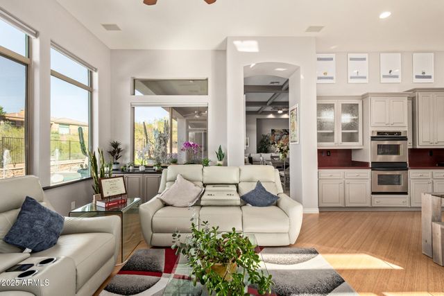 41925 N BACK CREEK Court, Anthem, AZ 85086