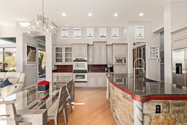 41925 N BACK CREEK Court, Anthem, AZ 85086