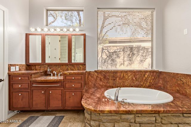 41925 N BACK CREEK Court, Anthem, AZ 85086