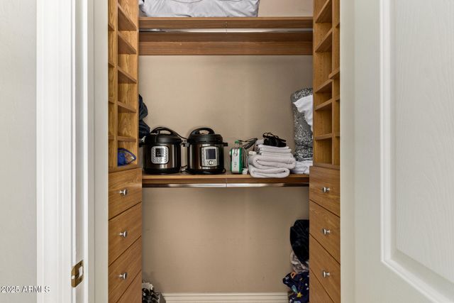 41925 N BACK CREEK Court, Anthem, AZ 85086