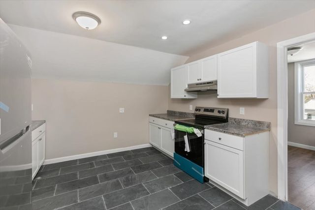33 Garfield St, Lawrence, MA 01843