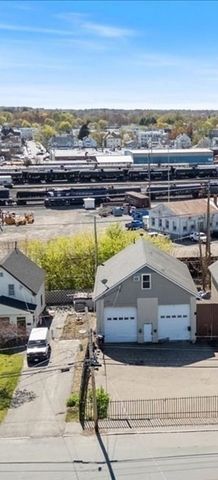 33 Garfield St, Lawrence, MA 01843