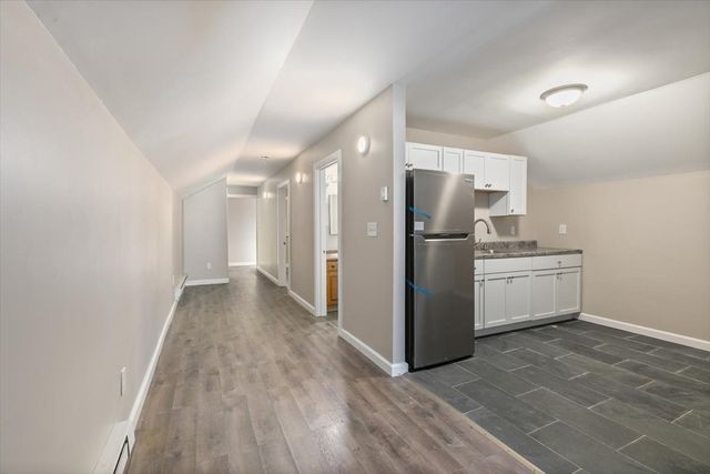 33 Garfield St, Lawrence, MA 01843