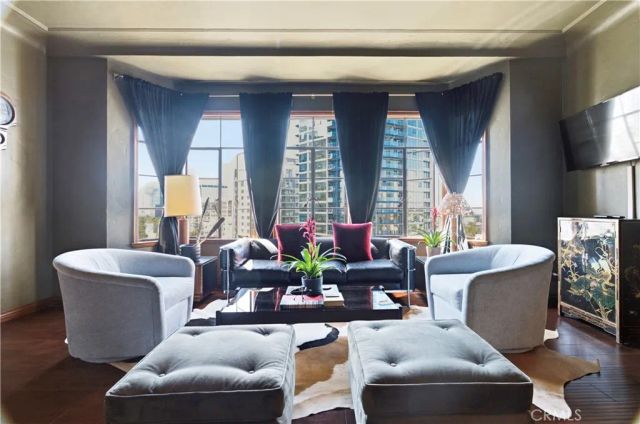 800 E Ocean 1006, Long Beach, CA 90802