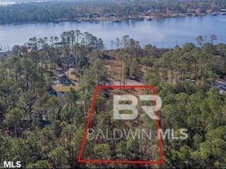 9030 Bay Point Drive, Elberta, AL 36530