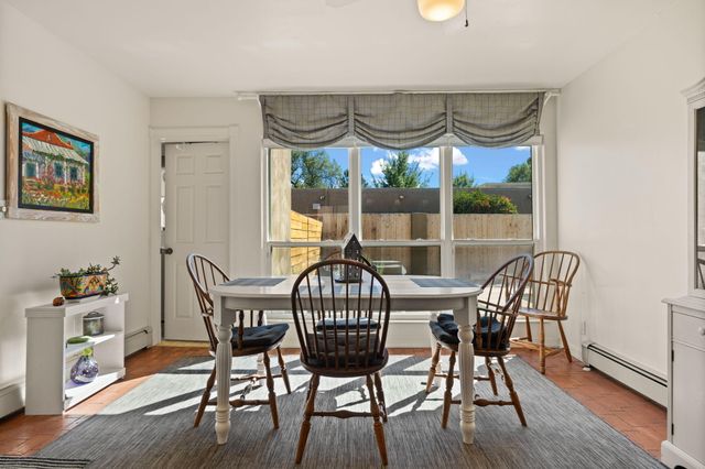 2309 Calle De Real NW, Albuquerque, NM 87104