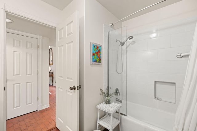 2309 Calle De Real NW, Albuquerque, NM 87104