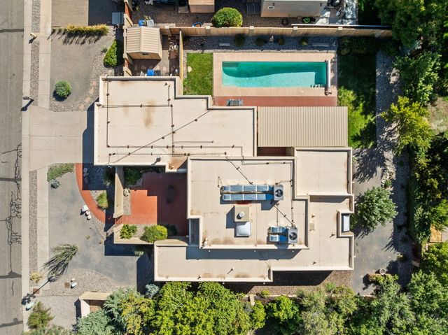 2309 Calle De Real NW, Albuquerque, NM 87104