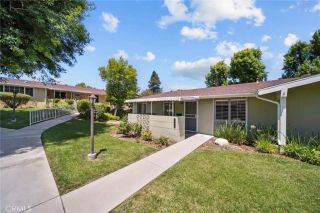 19157 Avenue Of The Oaks A, Newhall, CA 91321