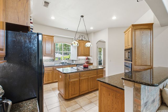 30330 SADDLERIDGE DR, Bulverde, TX 78163