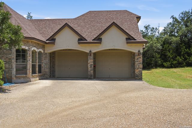 30330 SADDLERIDGE DR, Bulverde, TX 78163