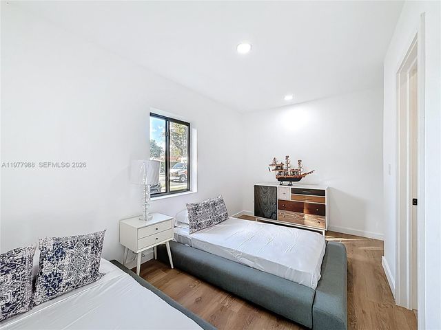 3521 SW 58th Ct, Miami, FL 33155