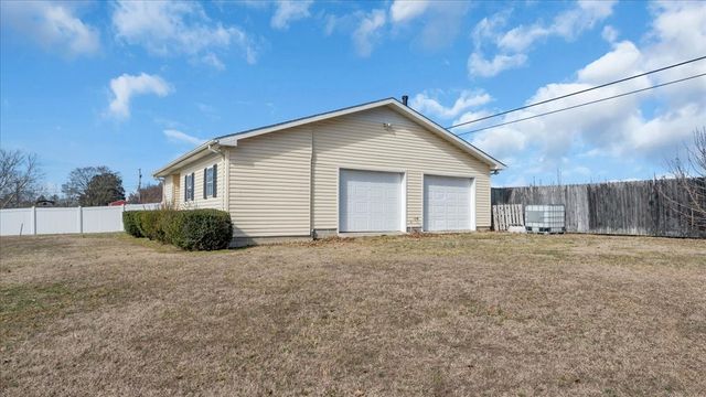 1119 Sparta Hwy, Smithville, TN 37166