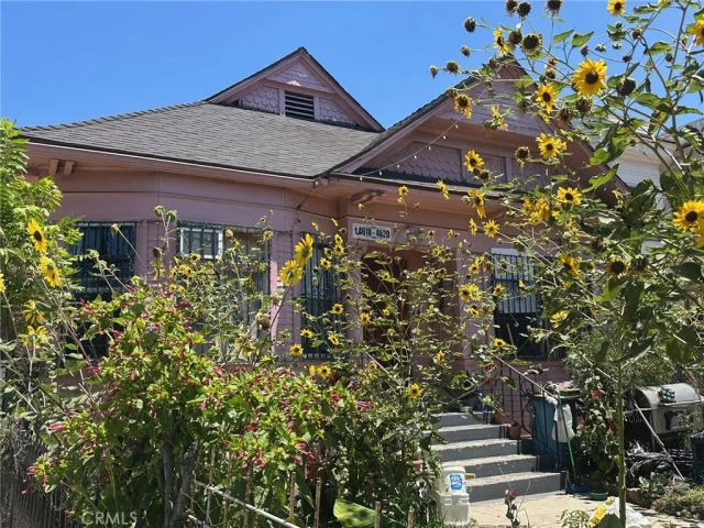 4618 Wall, Los Angeles, CA 90011